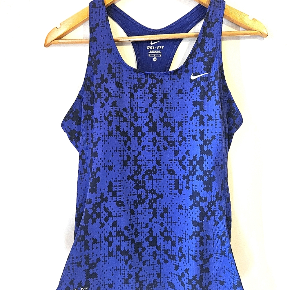 NIKE DRIFIT workout tank with bra support